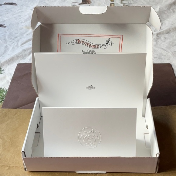 🐴 HERMÈS BOX AND RIBBON BUNDLE 🐴 NWOT 🐴 - Picture 13 of 16